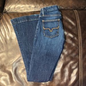 Kimes Jeans worn a couple times! Look very flattering on! Size 000/32.